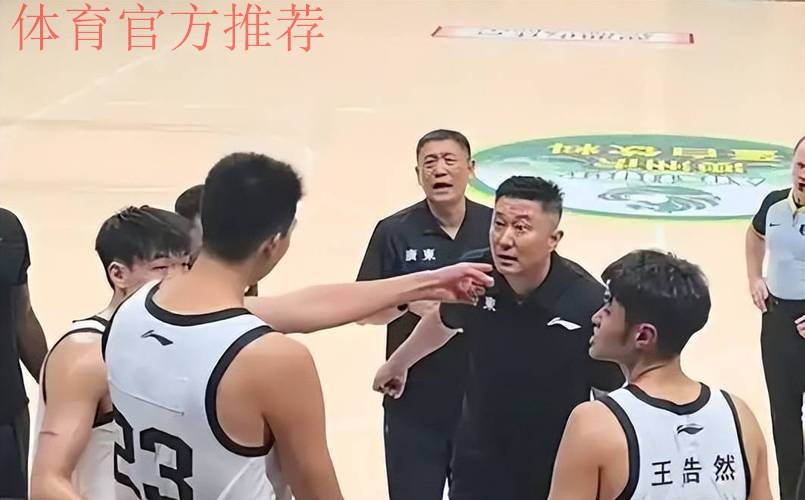 轰6分13板2帽!离开杜锋,你和广东双赢,朱芳雨抓紧回购徐昕 轰6分13板2帽!离开杜锋,你和广东双赢,朱芳雨抓紧回购徐昕